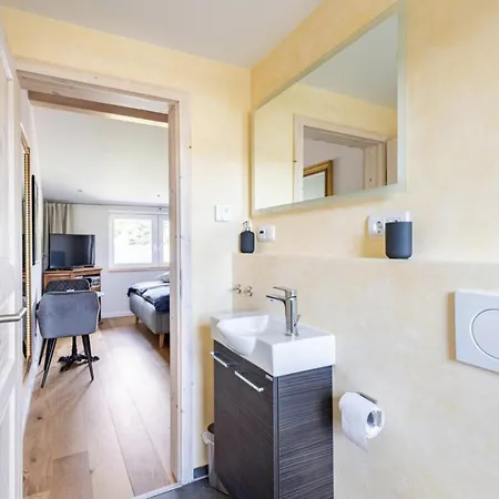 Stilvolles Mit Bad, Nahe Messe, Bmw, Expo *