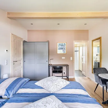 Проживание в семье Stilvolles Mit Bad, Nahe Messe, Bmw, Expo